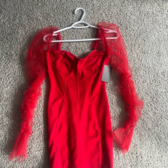 Dress - Picture 2 of 3